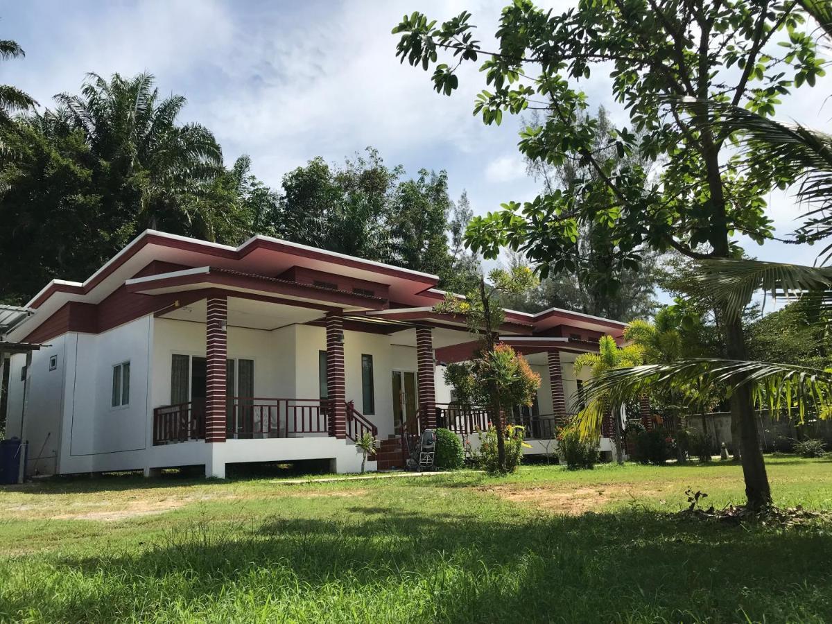 Tara House 호텔 란타섬 외부 사진