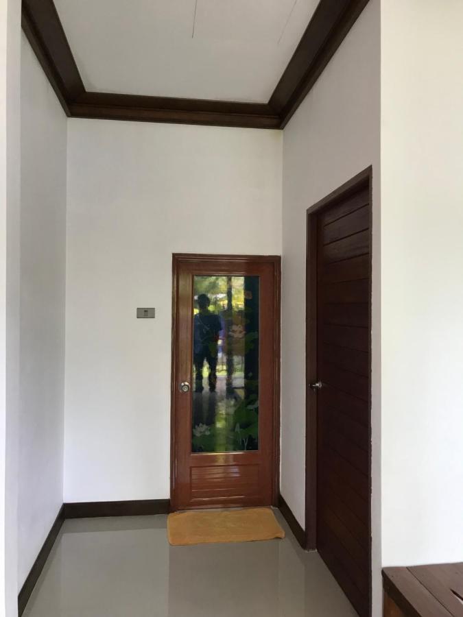 Tara House 호텔 란타섬 외부 사진