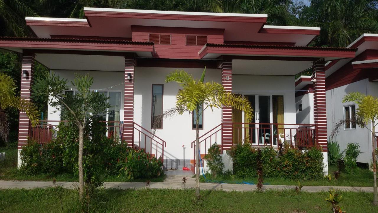 Tara House 호텔 란타섬 외부 사진