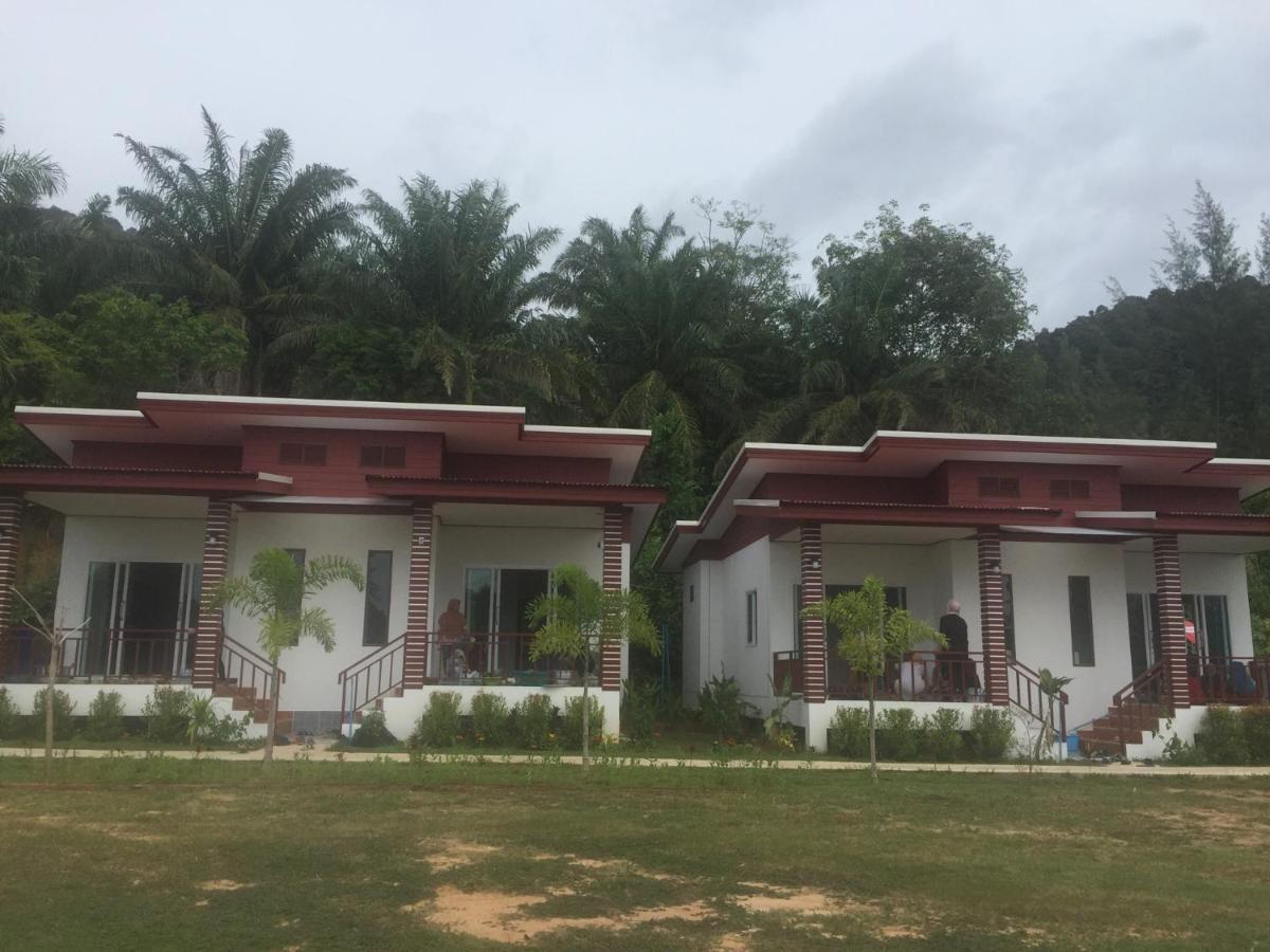 Tara House 호텔 란타섬 외부 사진