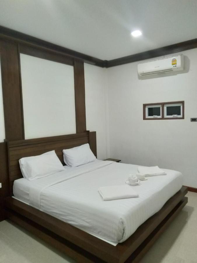 Tara House 호텔 란타섬 외부 사진
